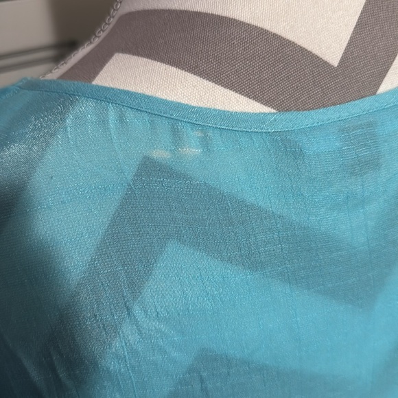 Sky Blue Blouse by Valerie Stevens with Lace Detail on Sleeves & Waist - Size XL - Picture 7 of 10